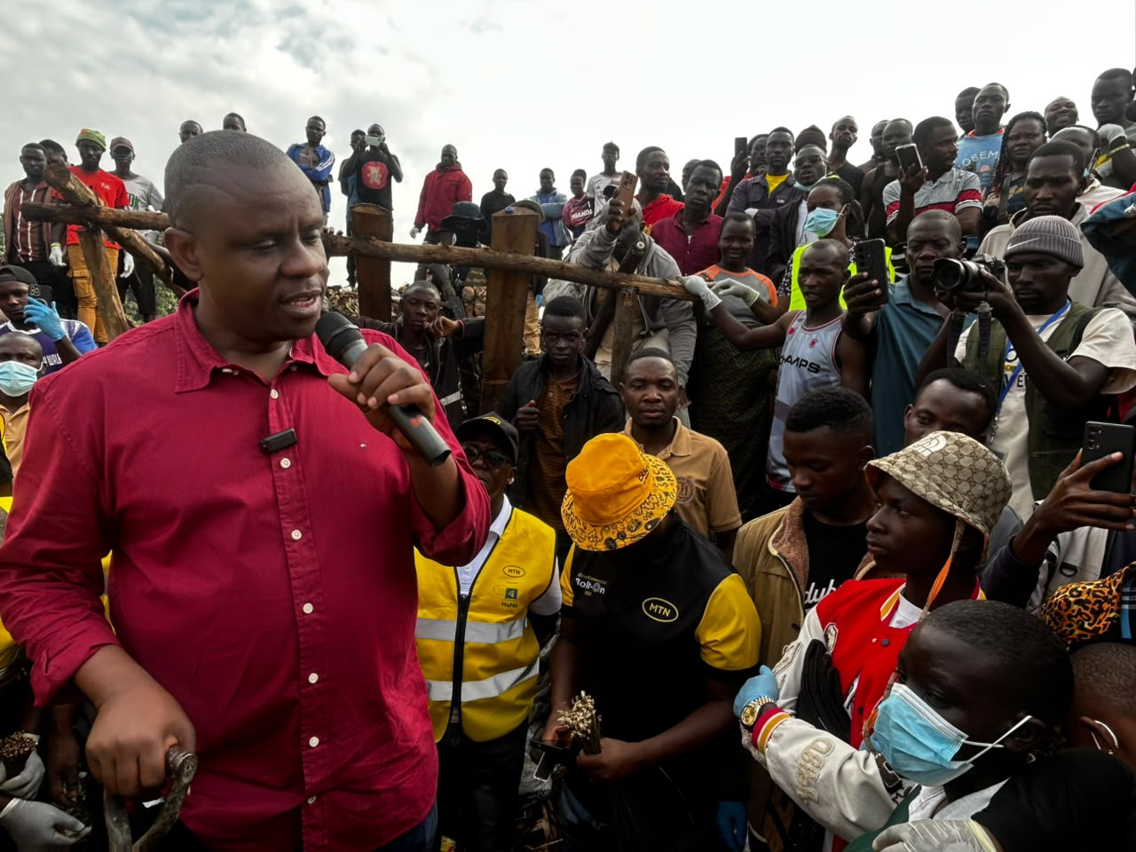 Minister for Local Government Balaam Calls for immediate Disciplinary Action Against Officials Over Garbage Mismanagement