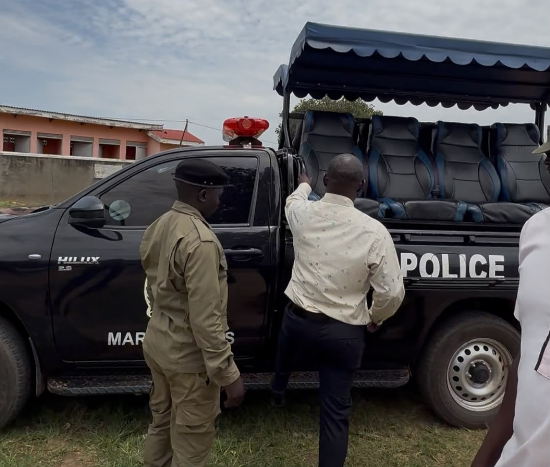 Teachers Confront Headmaster as State House Anti-Corruption Unit Arrests Him
