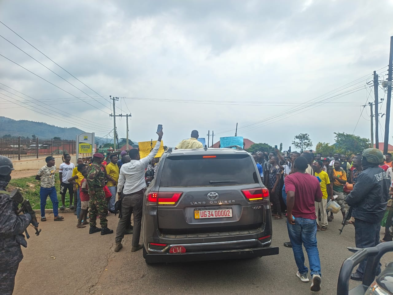 HON. BALAAM CUT OFF IN NTOROKO WHILE EN ROUTE TO BUNDIBUGYO ANTI-CORRUPTION CAMPAIGN