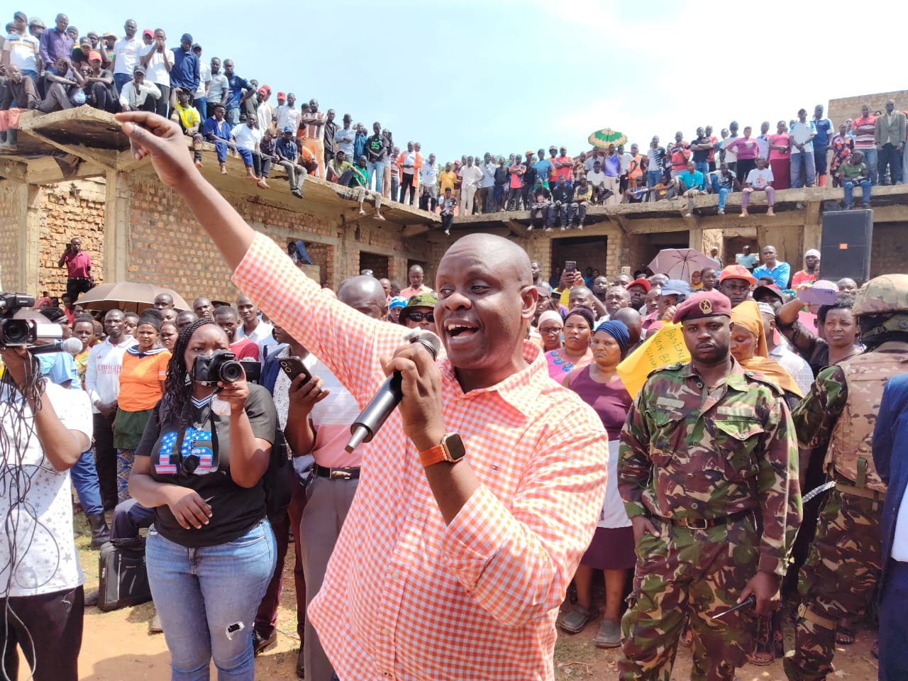 EXISTING MARKET COMMITTEE DISSOLVED AS MINISTER BALAAM MOVES TO RESTORE ORDER