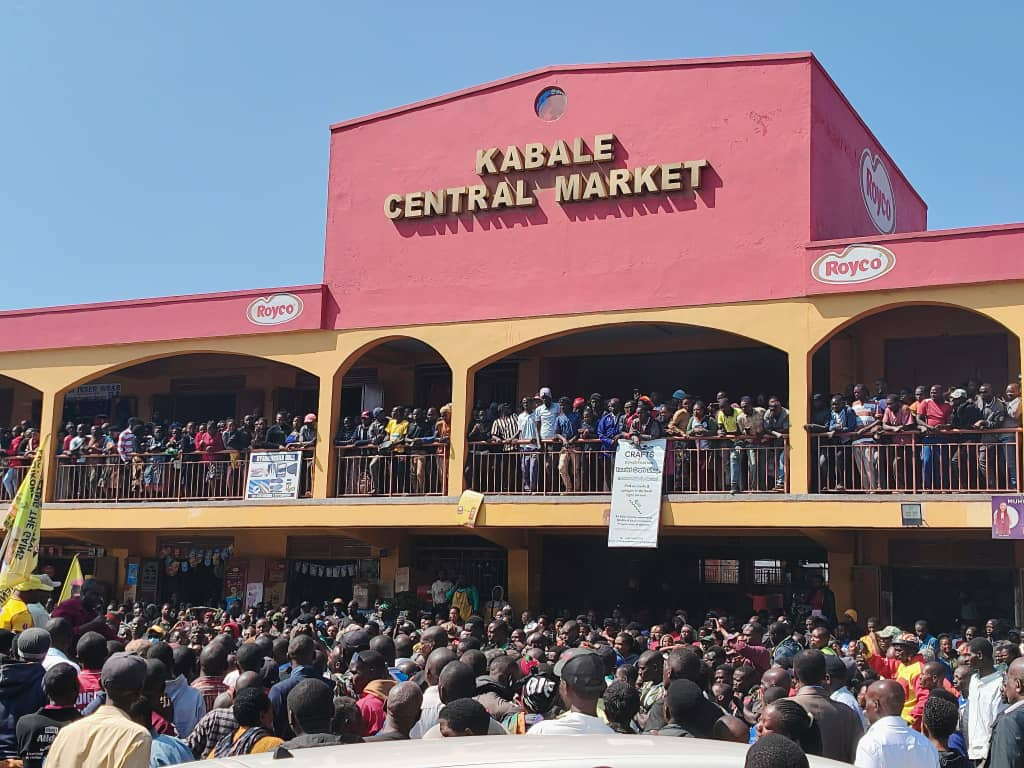 BALAAM STORMS KABALE CENTRAL MARKET, DECLARES END OF ‘MARKET LANDLORDS’ – ORDERS FULL OWNERSHIP FOR PAYING VENDORS