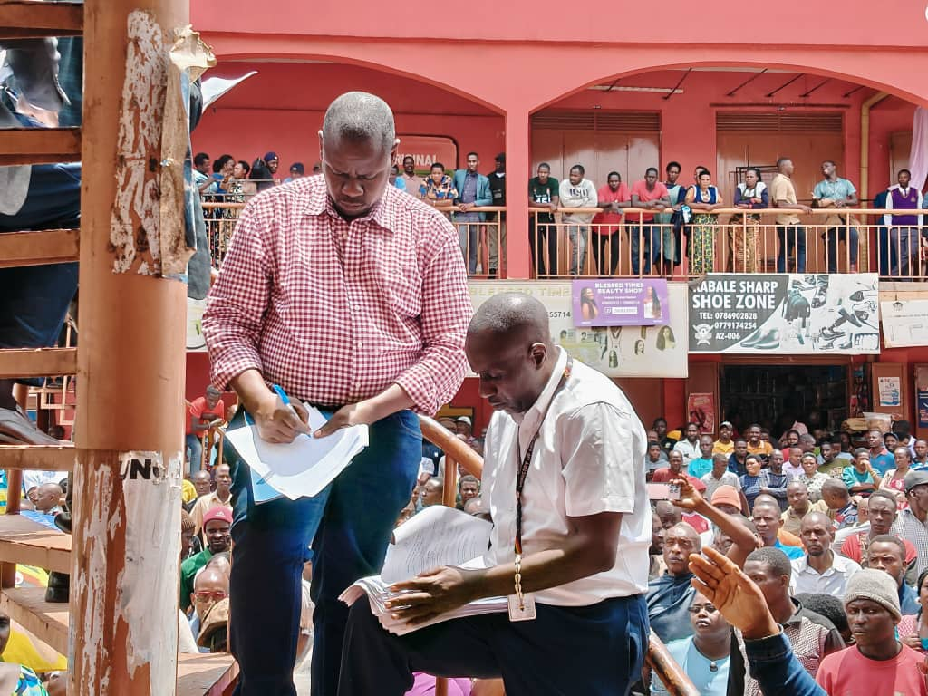 HON. BALAAM RETURNS TO KABALE CENTRAL MARKET FOR THIRD DAY — SIGNS CONTRACTS FOR OPPRESSED VENDORS, TURNS TENANTS INTO LANDLORDS