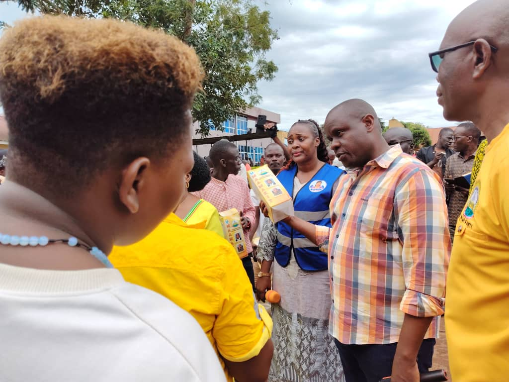 Minister Balaam Brings Independence Gifts to Expectant Mothers at Hoima Regional Referral Hospital